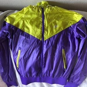 Nike ladies lightweight jacket